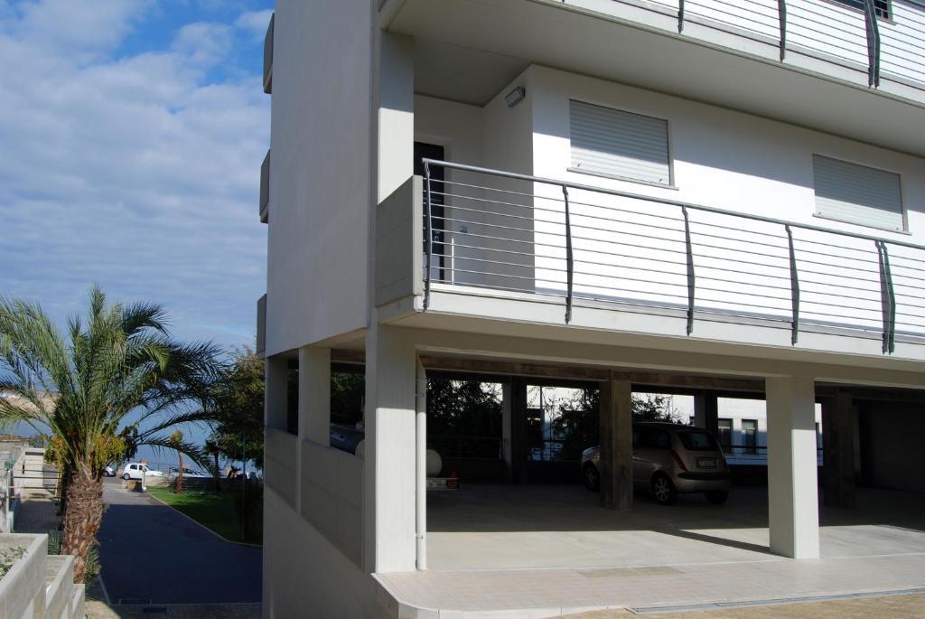 Residence Lungomare Porto Torres Exterior photo
